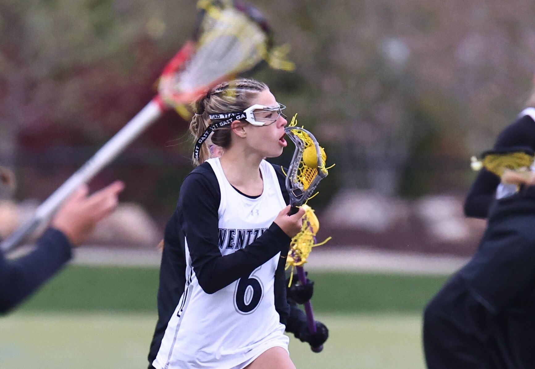 Wentzville 8, Eureka 7